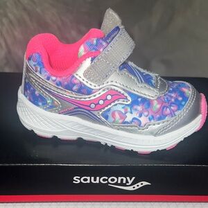 Saucony Kids Sneakers 5c $10.00 NEW - Multicolor with Pink Accents